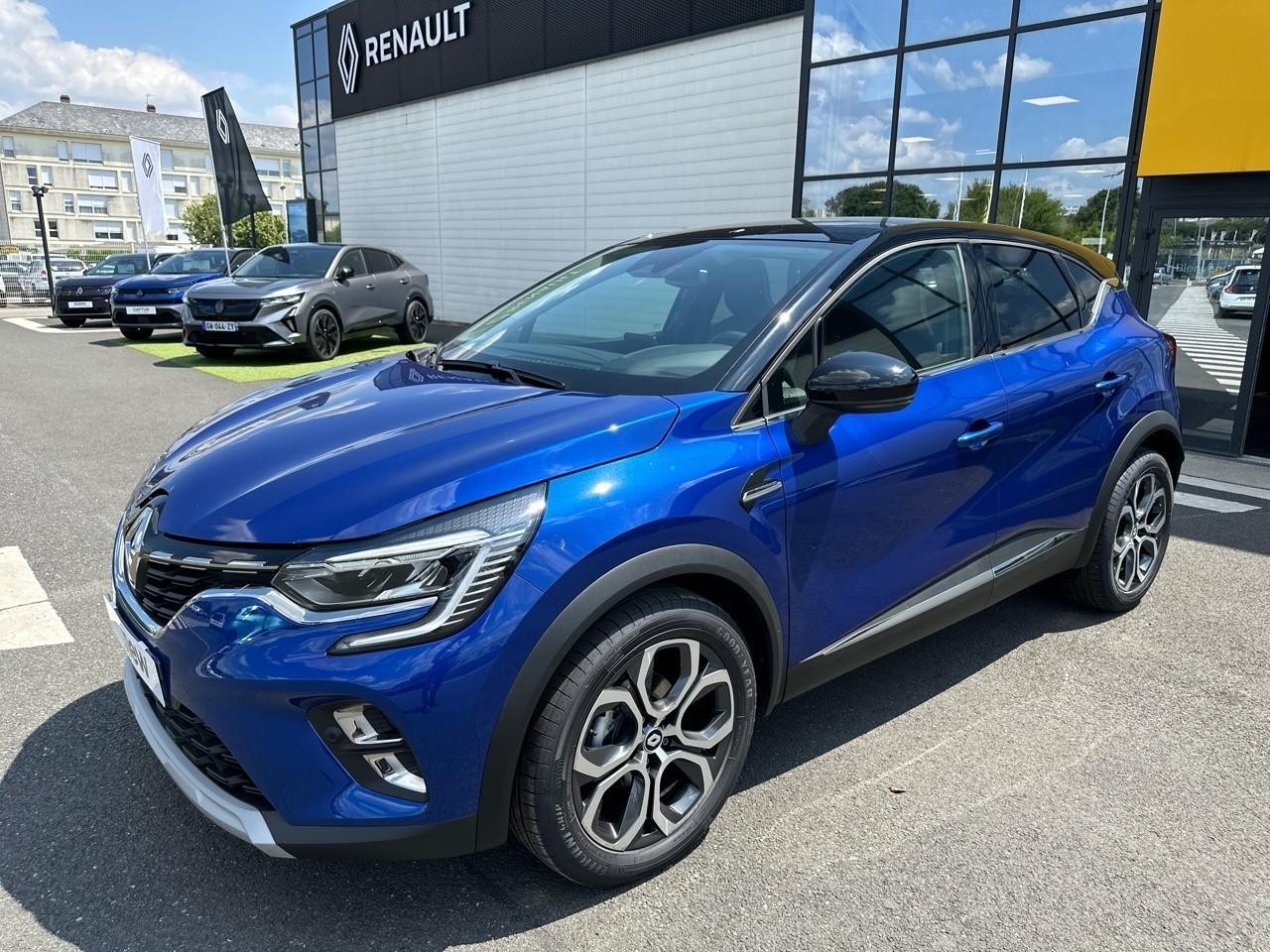 Renault Captur photo 1